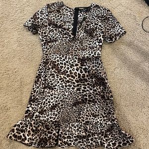 Lulu’s cheetah print mini dress🐆